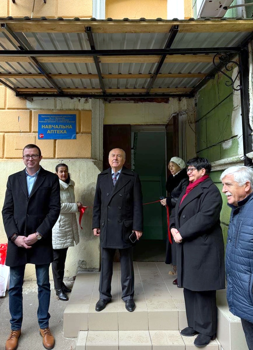 title_695872b03e4b215935351801767404208