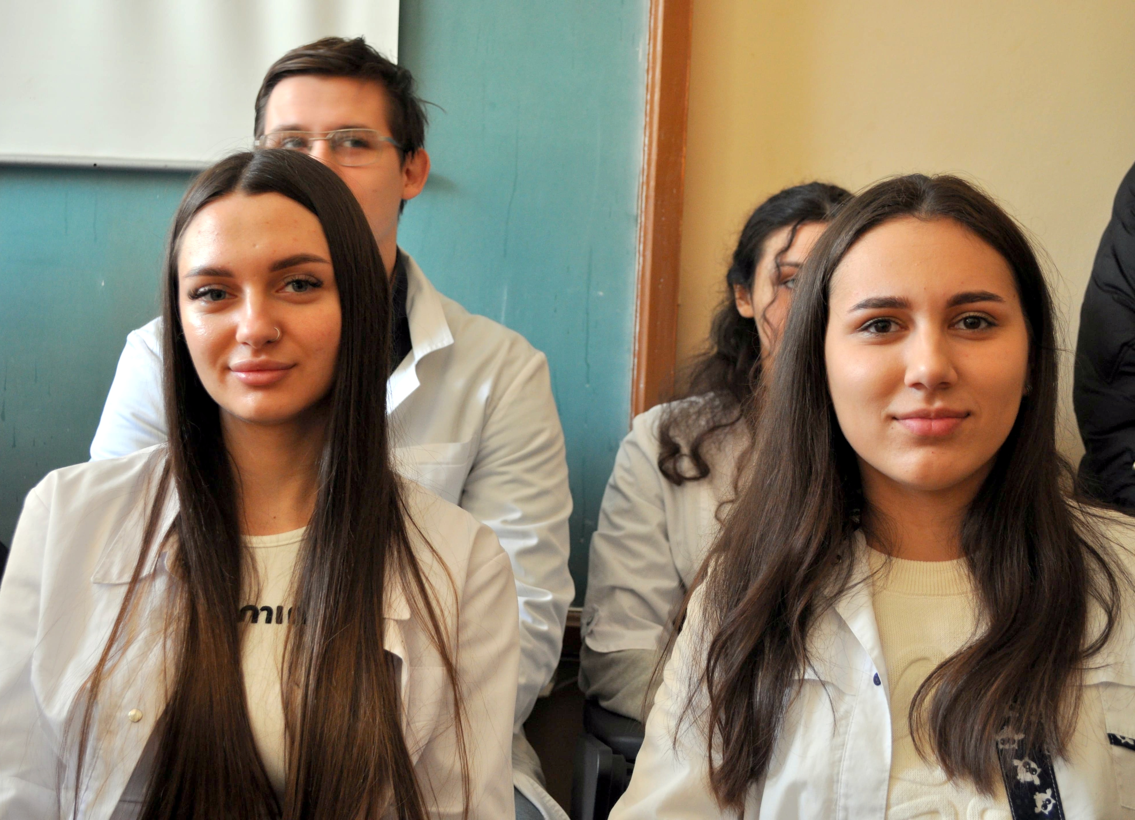 title_695872b03e80c1624176691767404208